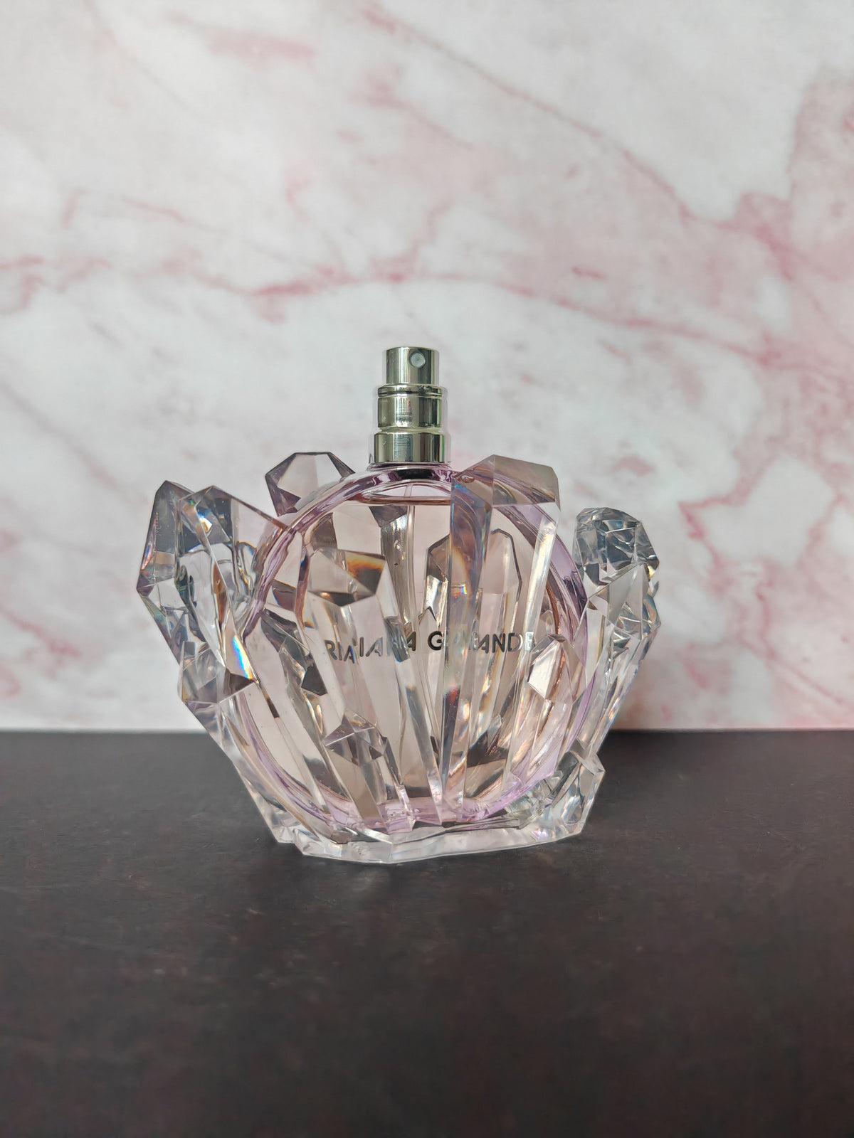 Ariana Grande R.E.M. EDP – Perfume Sample
