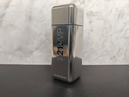 Carolina Herrera 212 VIP Men Eau de Toilette – Perfume Sample