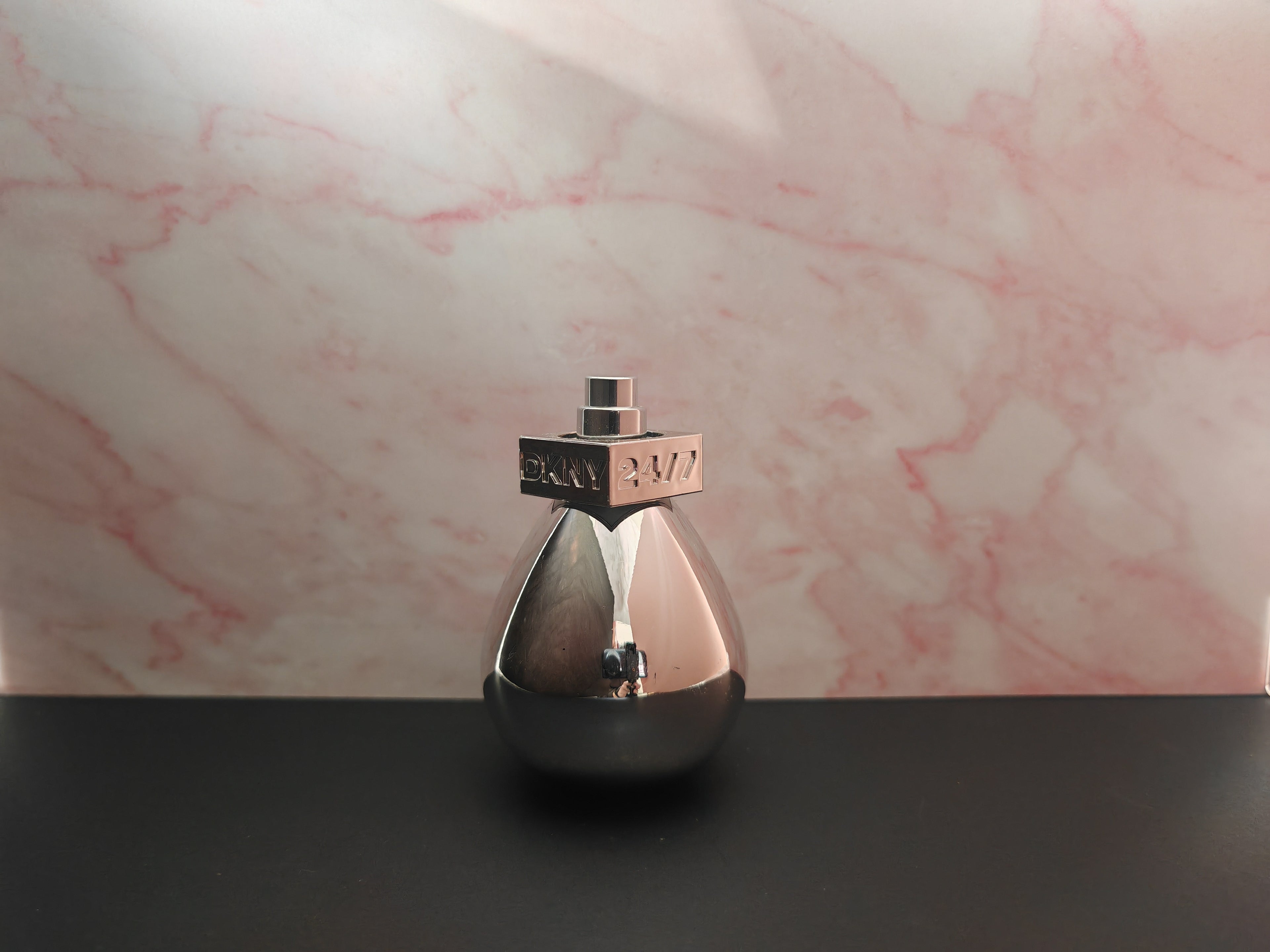 DKNY 24/7 EDP – Perfume Sample