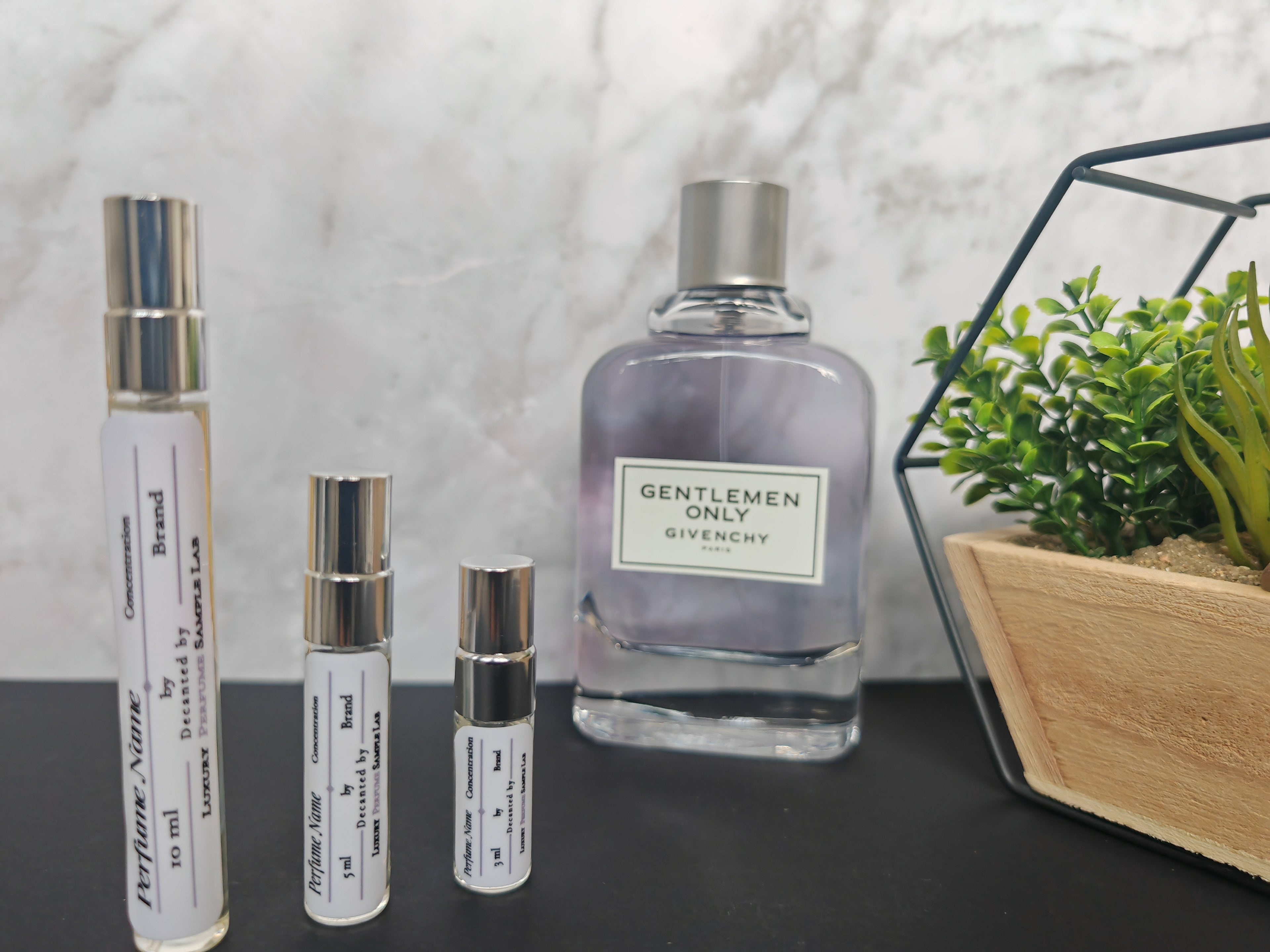 Givenchy Gentlemen Only Eau de Toilette – Perfume Sample
