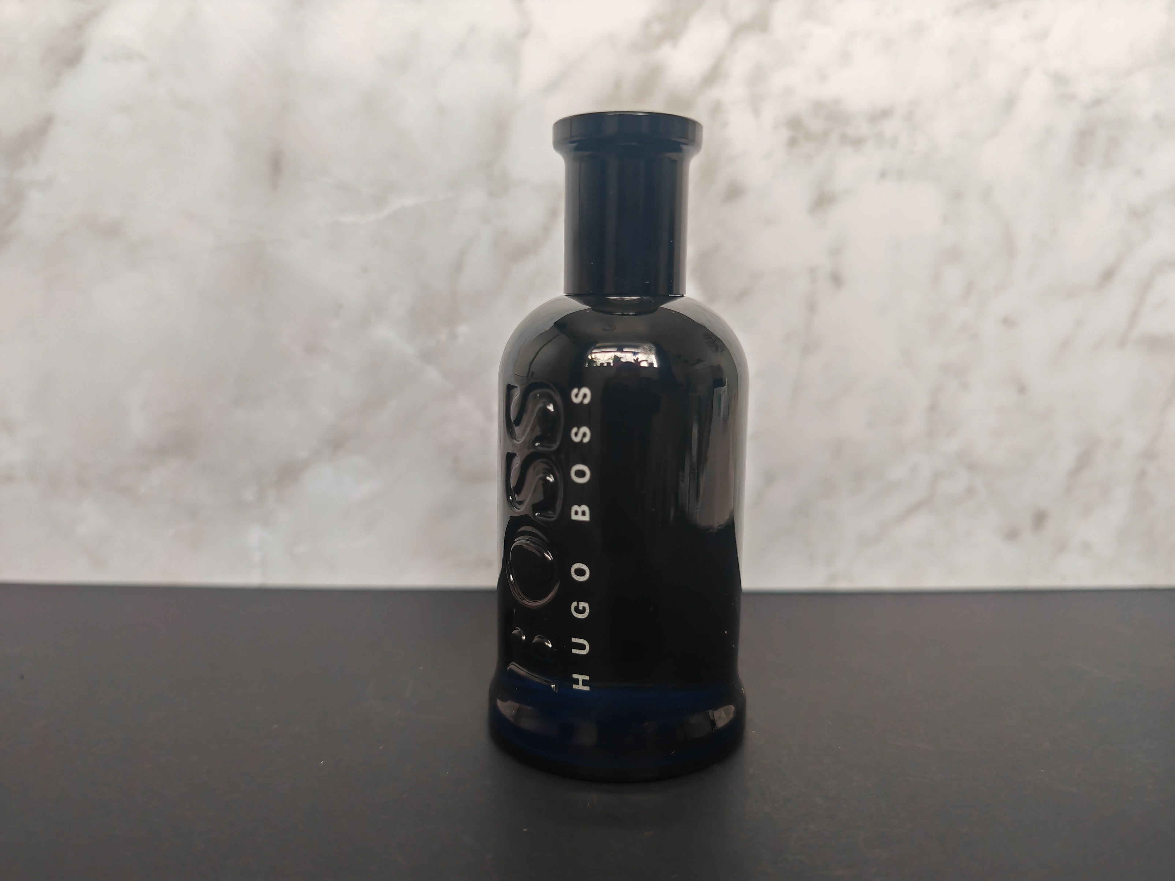 Hugo Boss Bottled Night EDT – Perfume Sample