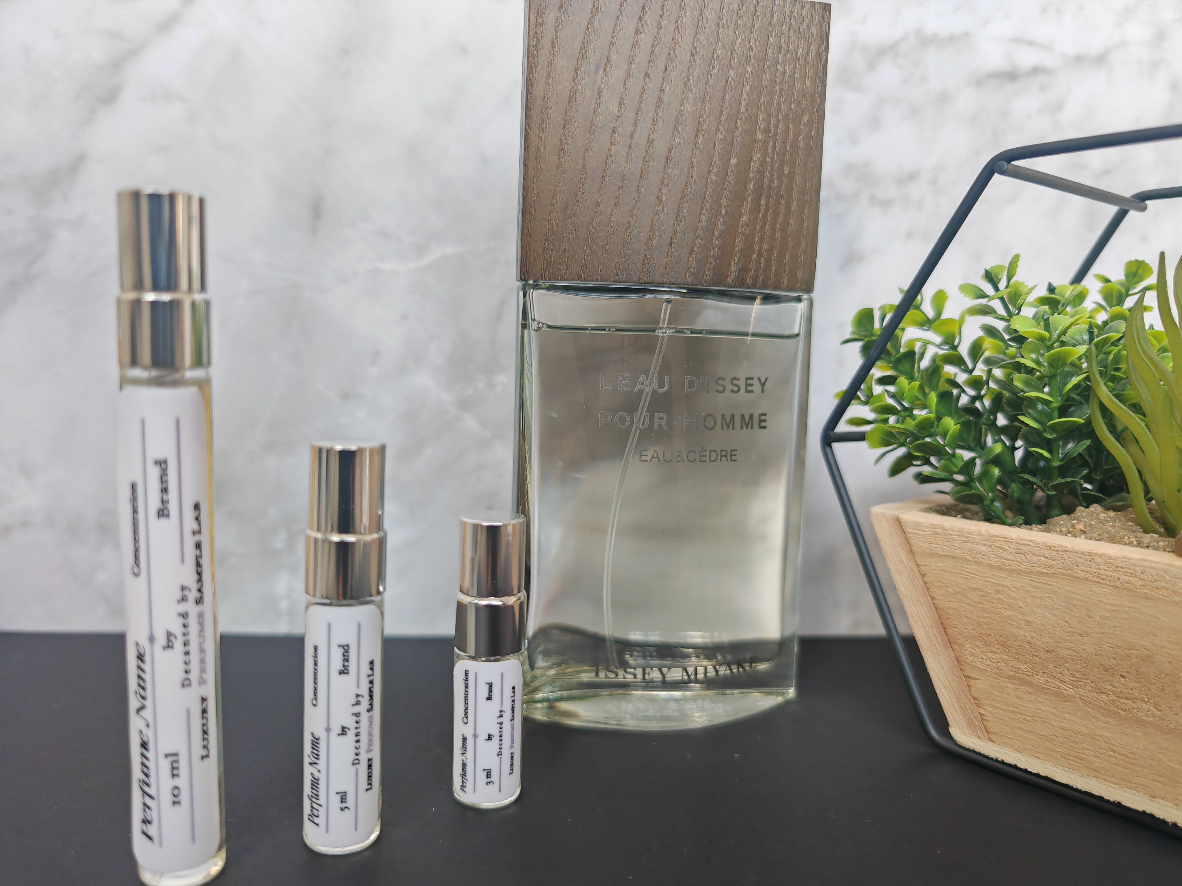 Issey Miyake L’Eau d’Issey Pour Homme Eau & Cèdre EDT – Perfume Sample
