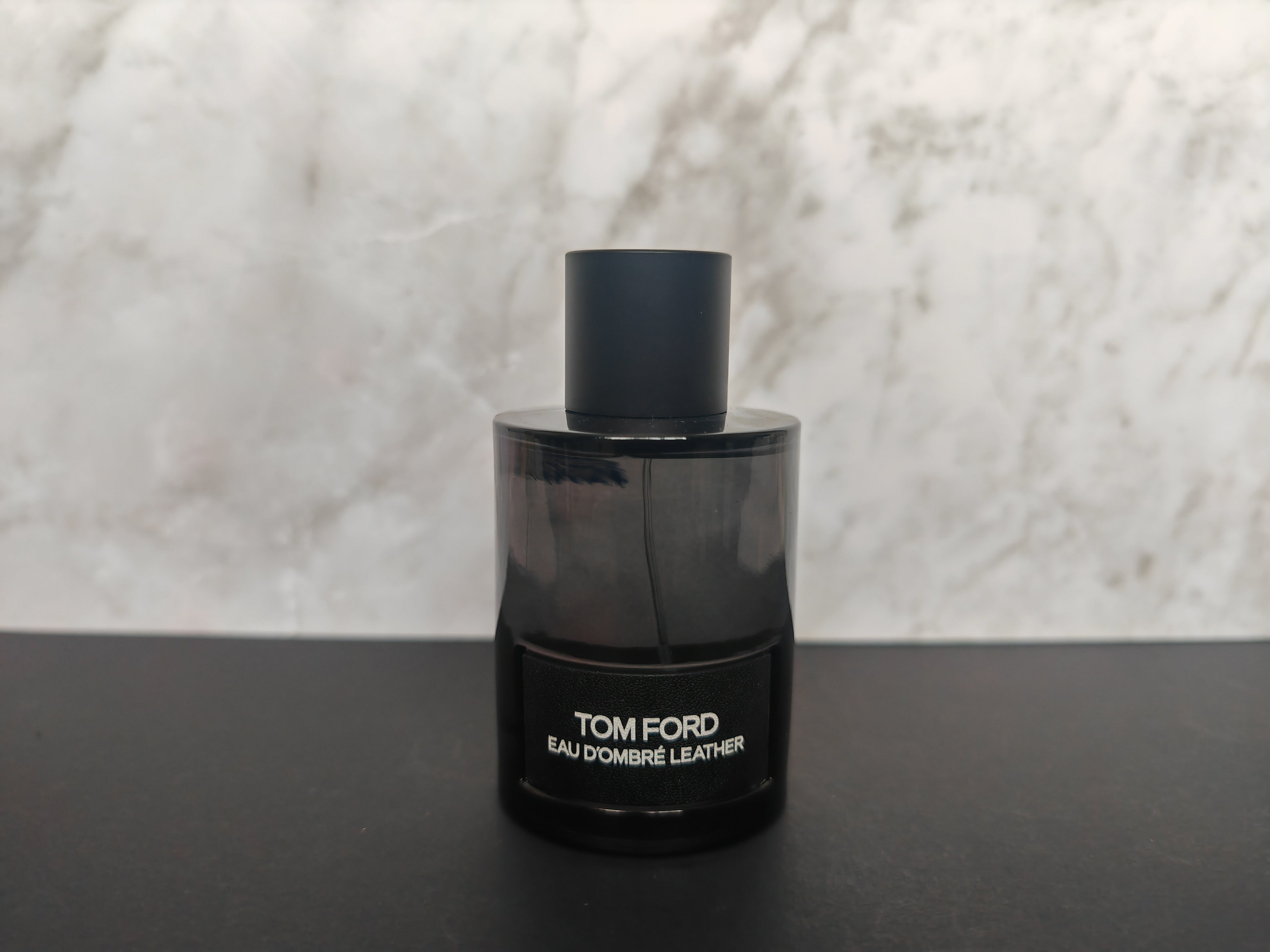 Tom Ford Eau d’Ombré Leather Eau de Parfum – Perfume Sample